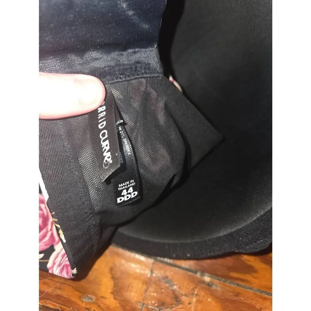 Torrid Skull & Roses Bra - Picture 4 of 4